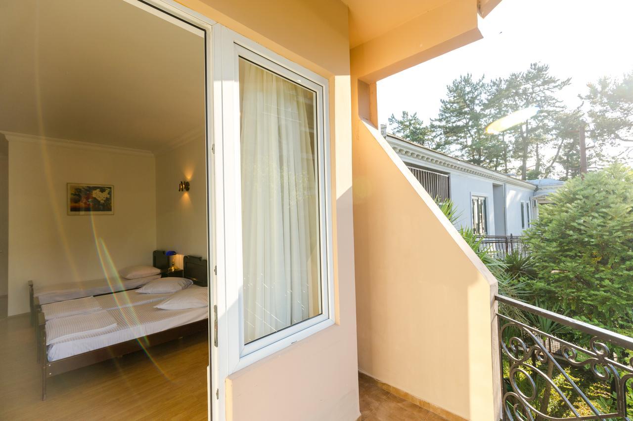 Hotel Simpatia Koboeleti Buitenkant foto