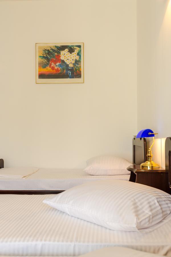 Hotel Simpatia Koboeleti Buitenkant foto