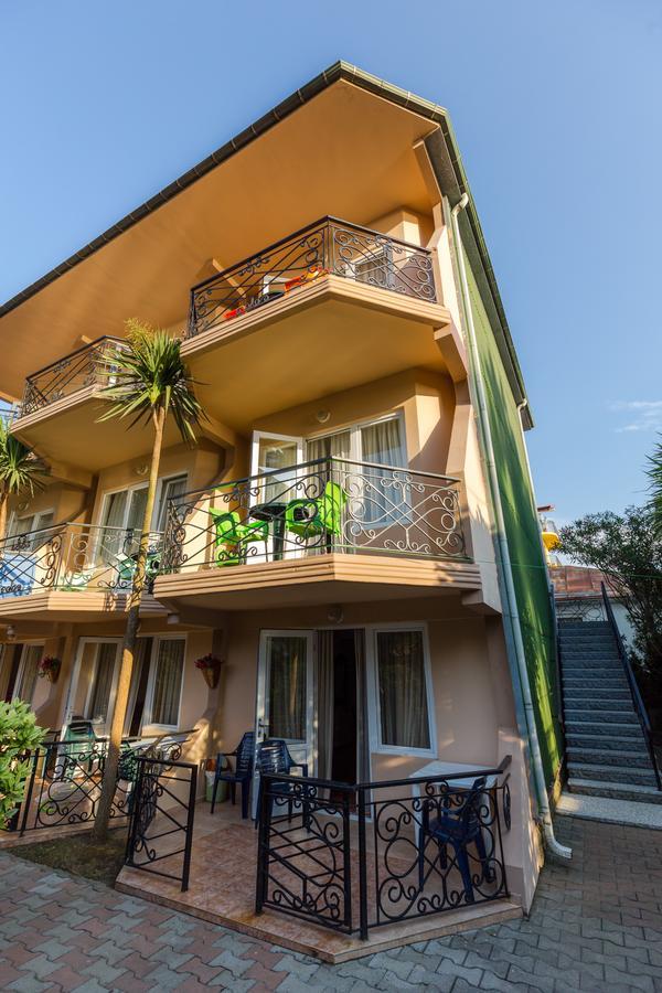 Hotel Simpatia Koboeleti Buitenkant foto